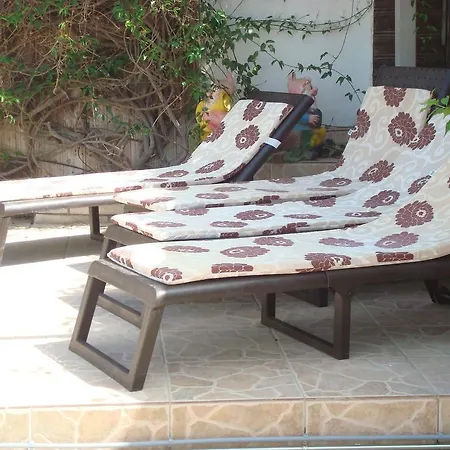 Casa Marechen אל מדאנו